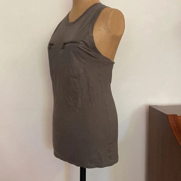 Lanvin sz S grey racer back tank top w/ 2  zip pckts excellent pre owned cond - Picture 1 of 8